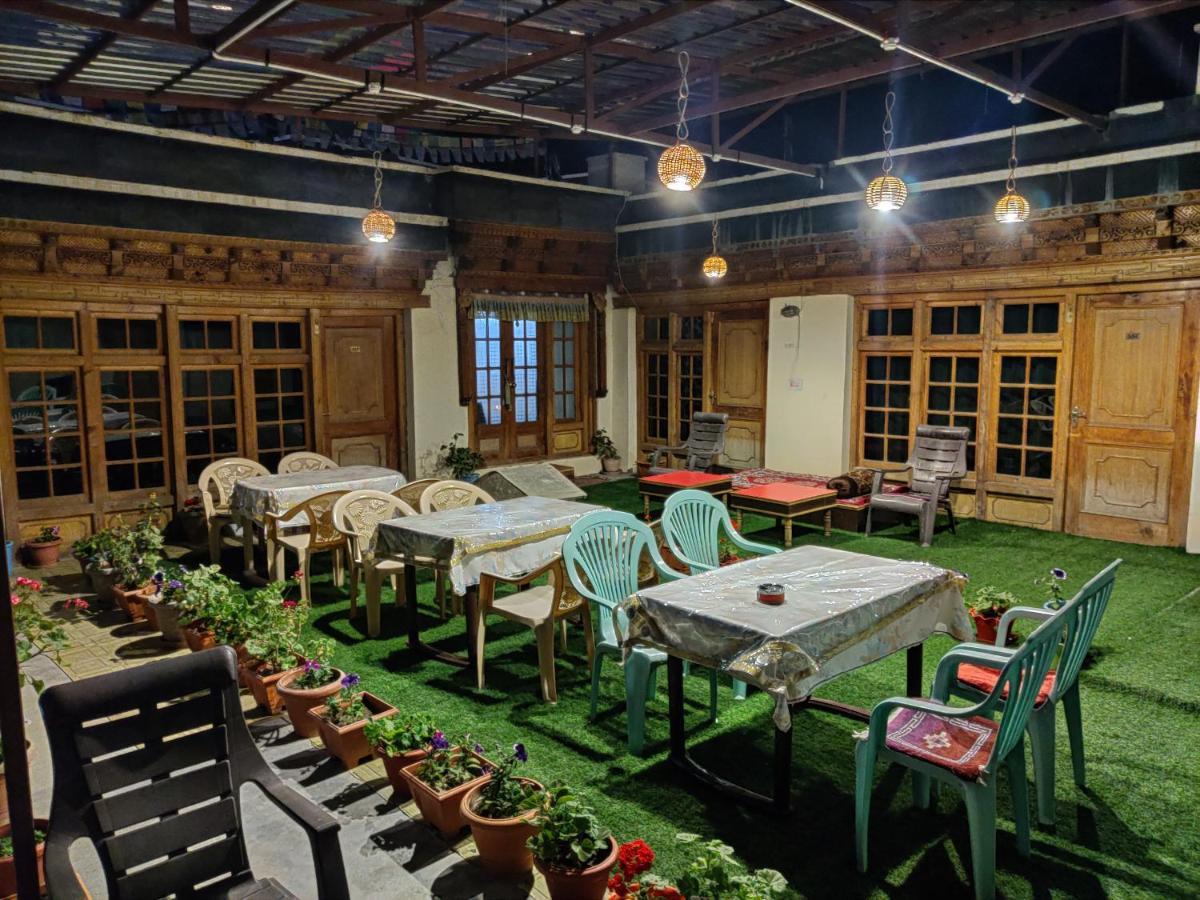 Youthok Guest House Лех Экстерьер фото
